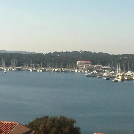 By The Sea * Pula