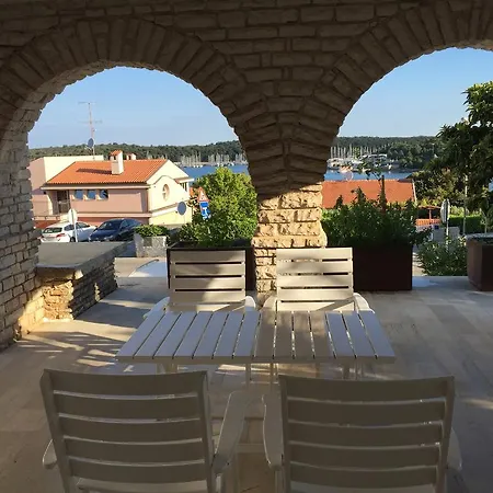 By The Sea Apartamento Pula